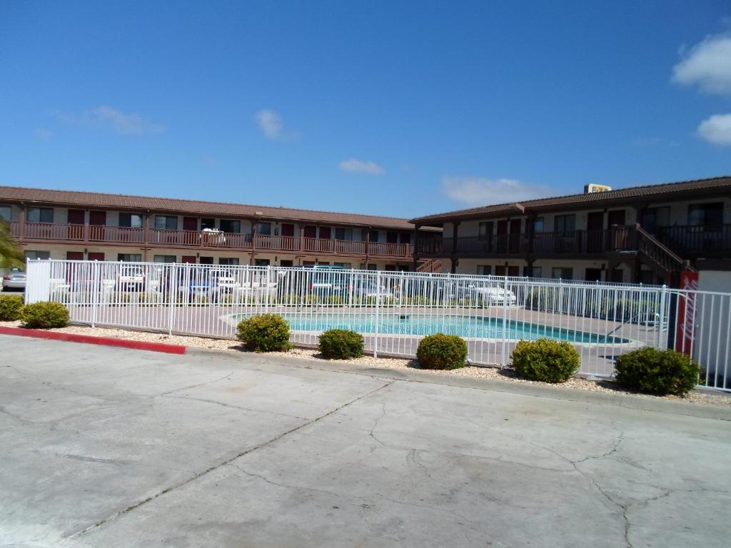 Ez 8 Motel Newark Exterior photo