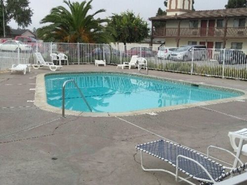 Ez 8 Motel Newark Exterior photo